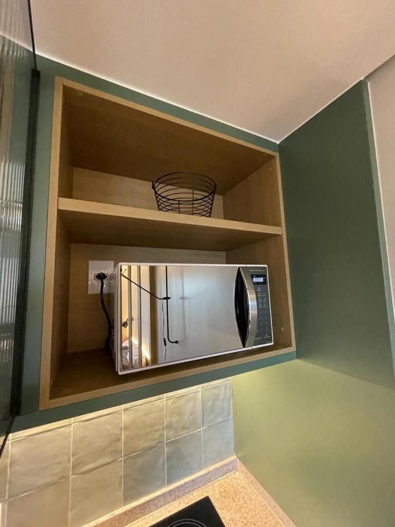 Suite Luxuosa Com Cozinha Blend Smart 1356 กัวยาเนีย ภายนอก รูปภาพ